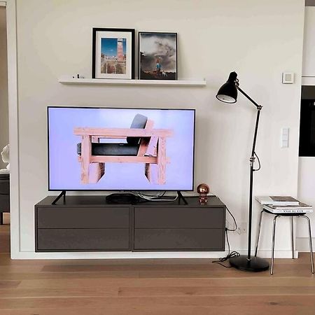Bo Med Stil Og Udsigt Til Aarhus Lystbadehavn 아파트 외부 사진